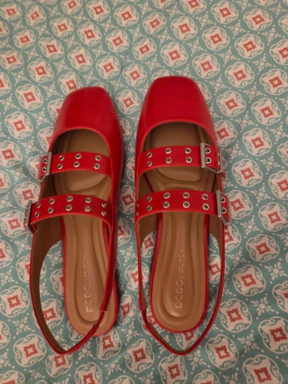 Red slip on flats